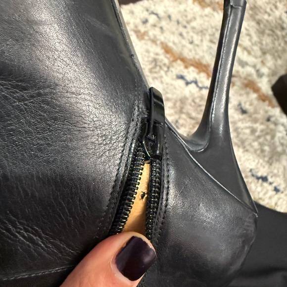 Enzo Angiolini Presley Black Leather Booties 8 - Picture 10 of 11